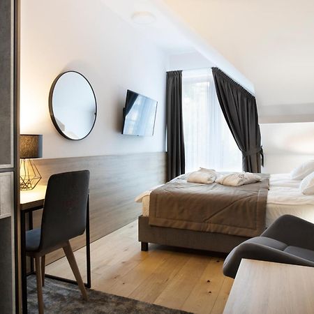 Hotel Beskid Balneo Medical Resort & Spa Piwniczna-Zdroj ภายนอก รูปภาพ