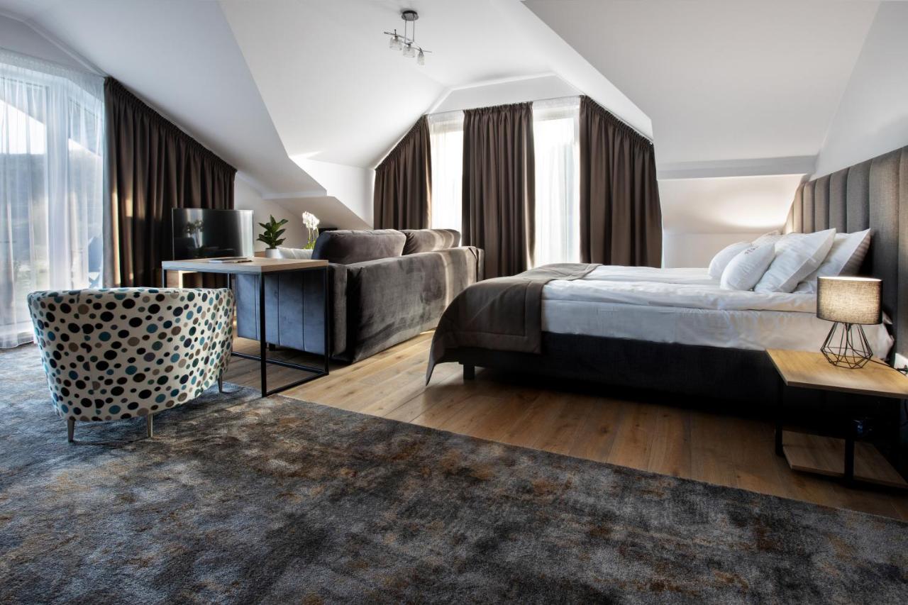 Hotel Beskid Balneo Medical Resort & Spa Piwniczna-Zdroj ภายนอก รูปภาพ