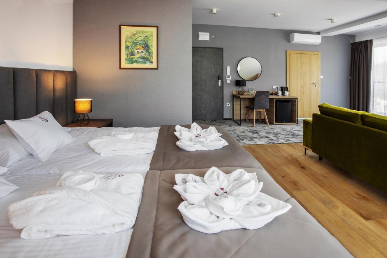 Hotel Beskid Balneo Medical Resort & Spa Piwniczna-Zdroj ภายนอก รูปภาพ